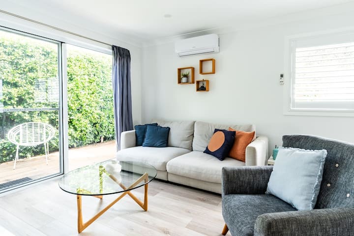 A Chic Coastal Hideaway At Toowoon Bay Beach - Toowoon Bay