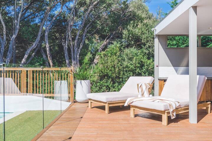 The Salt House – Sunday for Free gallery image 5