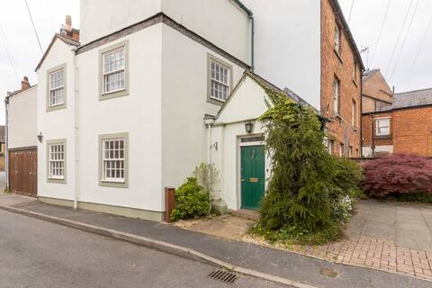 Independence House - Oakham
