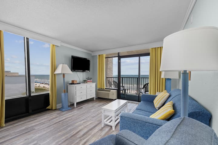 Bright Oceanfront 1br,king,pool,sm Dogs,w54 - Myrtle Beach, SC