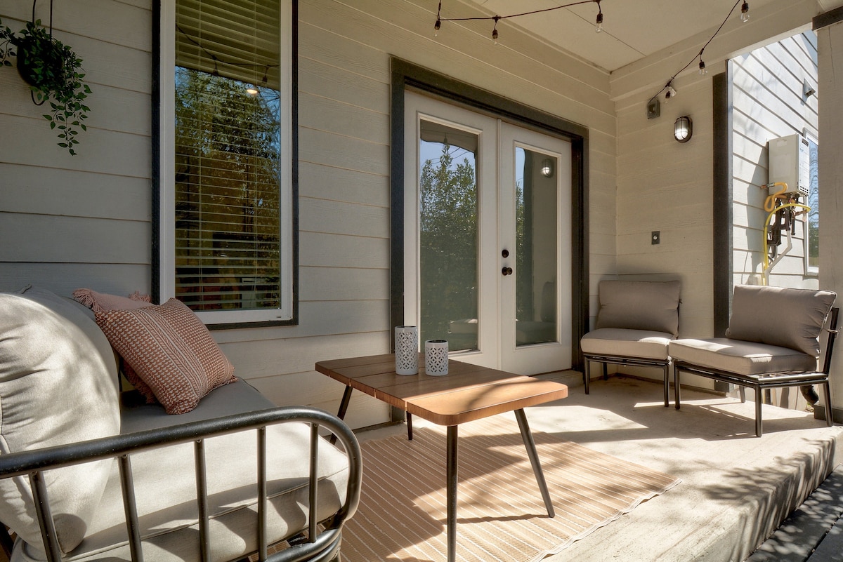 Stay in Style | East Austin Stunner | Min to DT