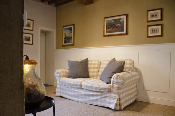 Cozy Escape Apartment With Balcony - Pistoia