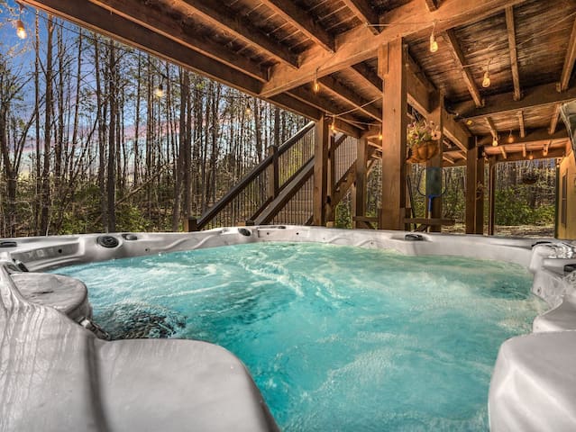 Mr. Lake Lure managed Airbnb listing 1