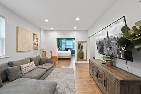 Rainforest Retreat |20m to NYC|Parking |Sleeps 25+
