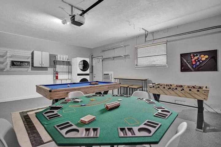 Florida Dream Home: Pool, Lakeview & Game Room ~ gallery image 4