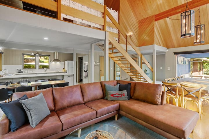 Mansfield Holiday Letting managed Airbnb listing 1
