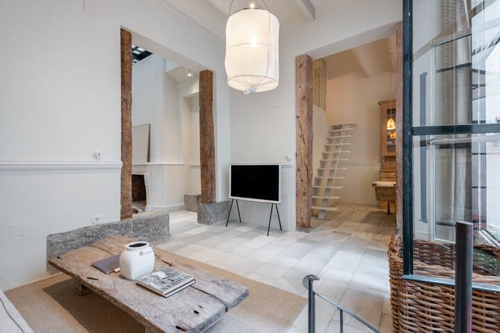 Exclusive & Refurbished-3Bedrooms 2Baths-Malasaña gallery image 4