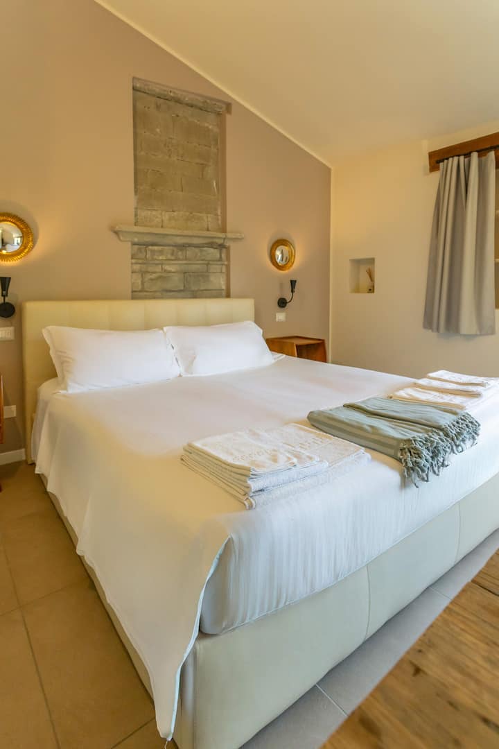 საძინებელი 8