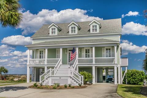 Stunning new listing! ocean and beach views