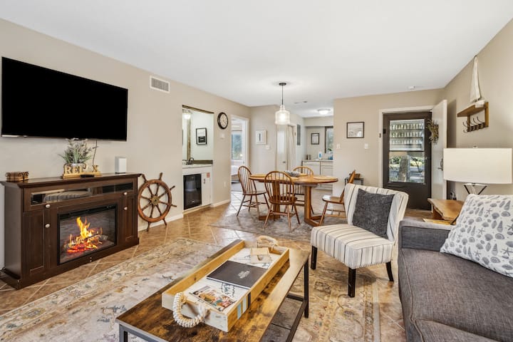 Central Retreat: Pool, Tennis And Screened Porch - Fernandina Beach, FL