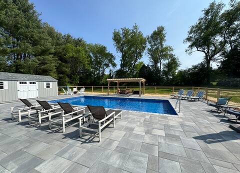 Lenox Grand Colonial with Pool by Evergreen Home