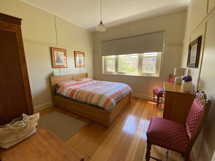 საძინებელი 2