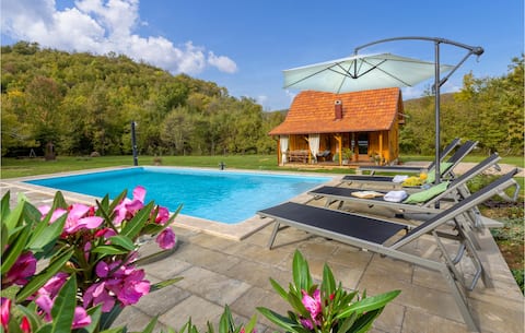 Nice home in Gospic with WiFi