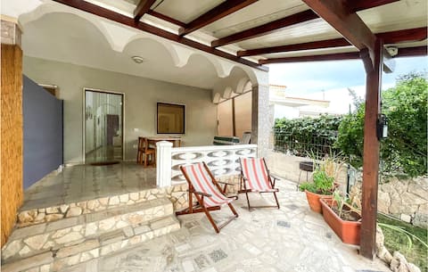 Lovely home in Marina di Lizzano with WiFi