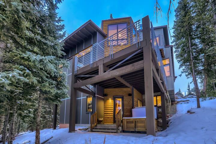 Summit At Gore managed Airbnb listing 3