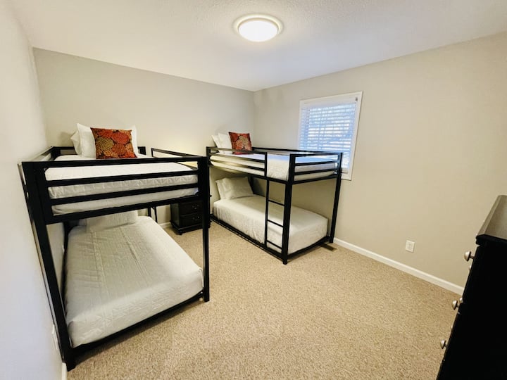 Duplex 1 - Bedroom 3 with 2 twin bunk beds