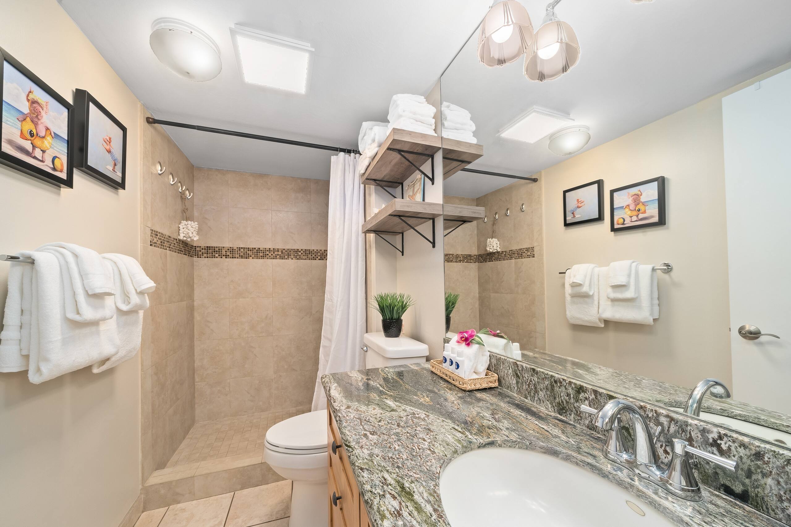 Condo in Kihei · ★4.82 · 1 bedroom · 2 beds · 1 bath - Image 17
