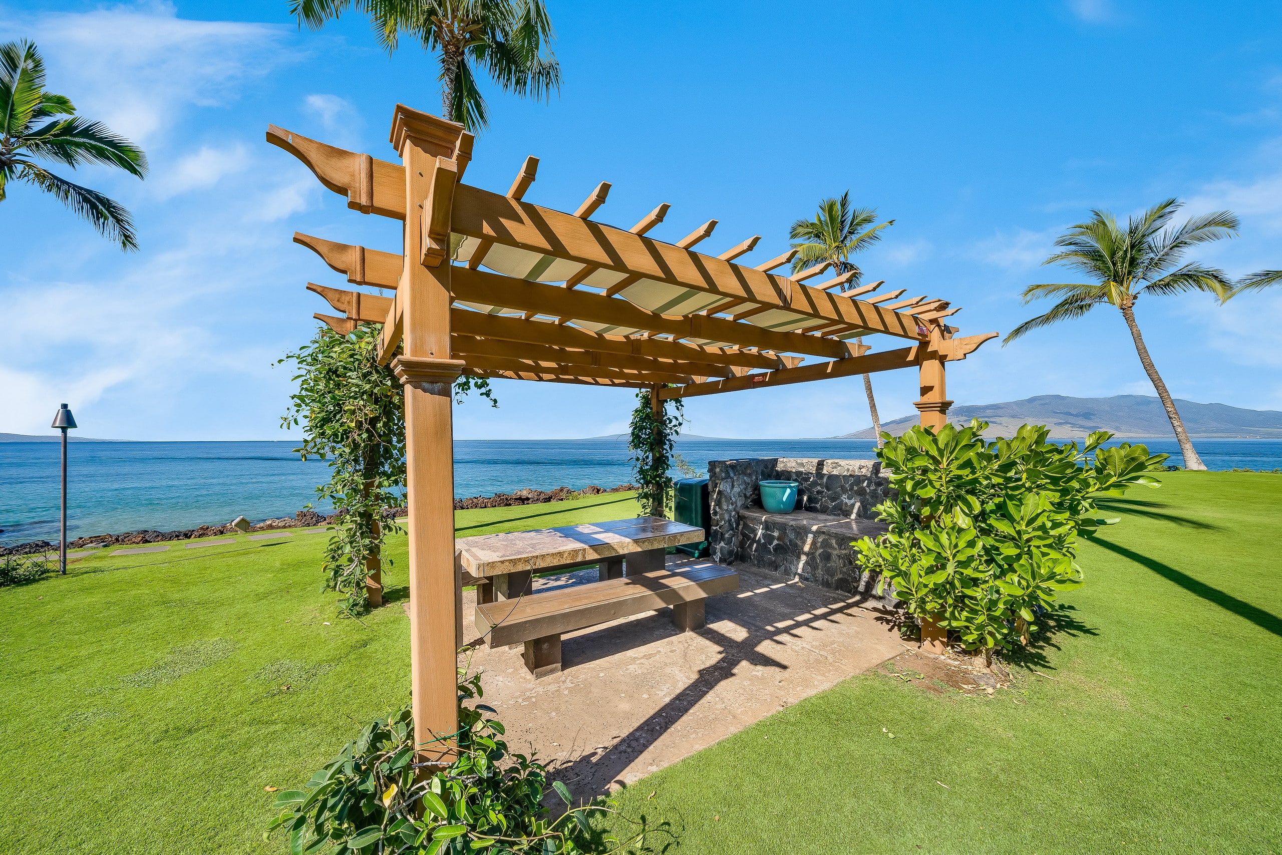 Condo in Kihei · ★4.82 · 1 bedroom · 2 beds · 1 bath - Image 37