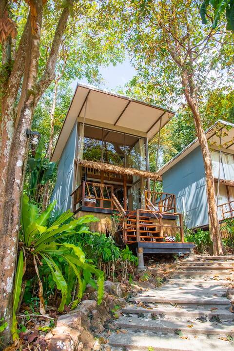 Hilltop Duplex Bungalow - with Breakfast