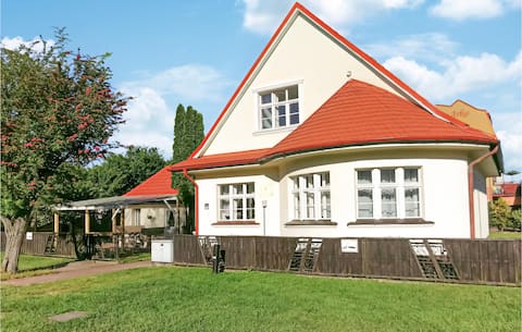 Popular Airbnb listing: 5 bedroom awesome home in Darlówko in Darłowo