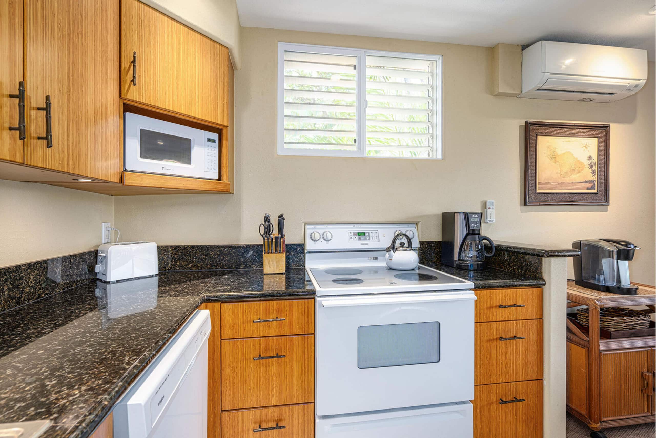 Condo in Kihei · ★4.69 · 2 bedrooms · 4 beds · 2 private baths - Image 12