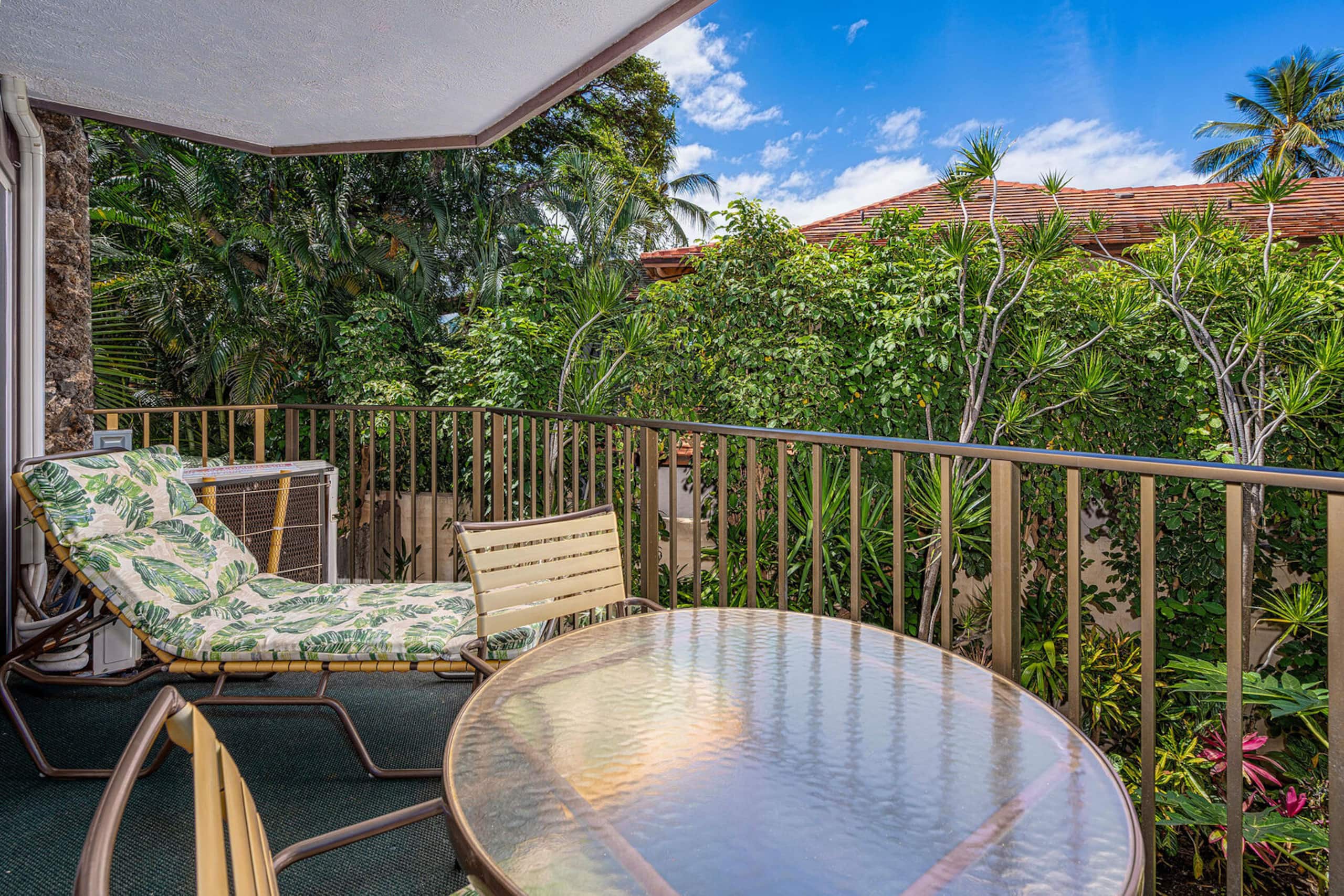 Condo in Kihei · ★4.69 · 2 bedrooms · 4 beds · 2 private baths - Image 9