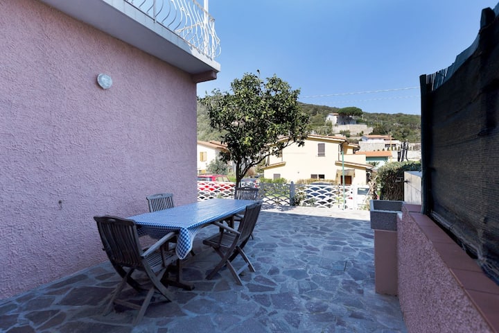 Enchanting Casa Greta Fews Steps Cavo's Seafront - Piombino