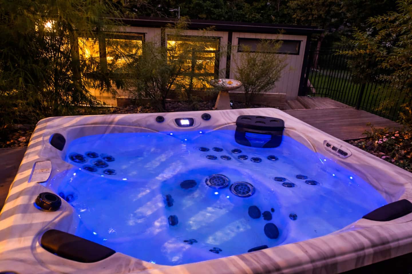 Hot Tub Under The Stars | Tiny Home Retreat 1