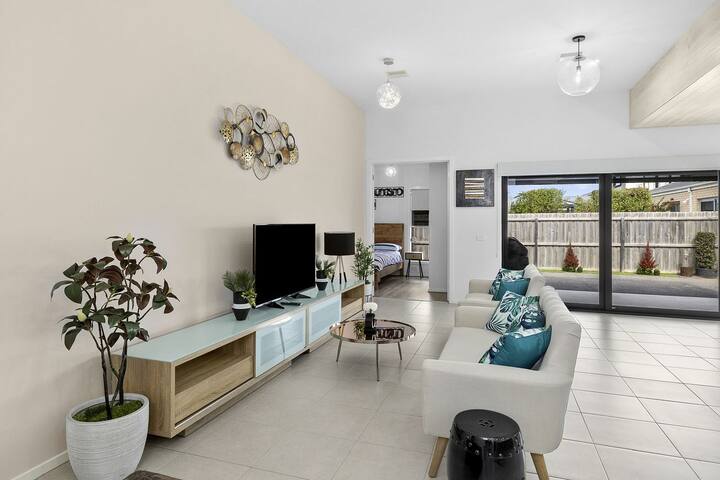 Lowtide Five Bedroom 22 gallery image 3