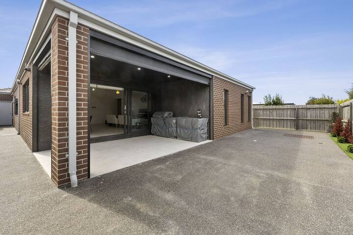 Lowtide Five Bedroom 22 gallery image 5