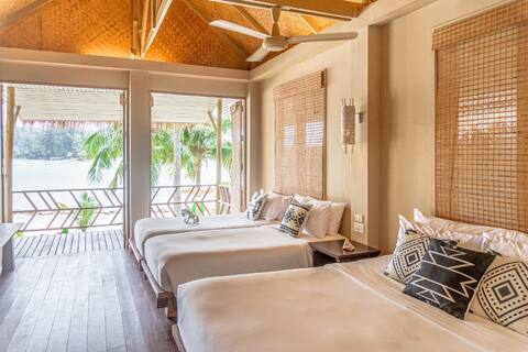 Beachfront Villa - with Breakfast