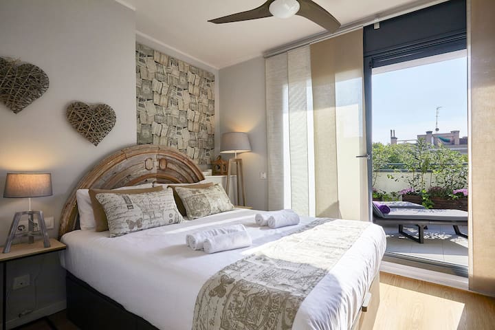 Sunny Attic with stylish garden terrace