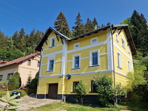 Popular Airbnb listing: Hillside Lodge & Garden by Interhome in Svoboda Nad úpou