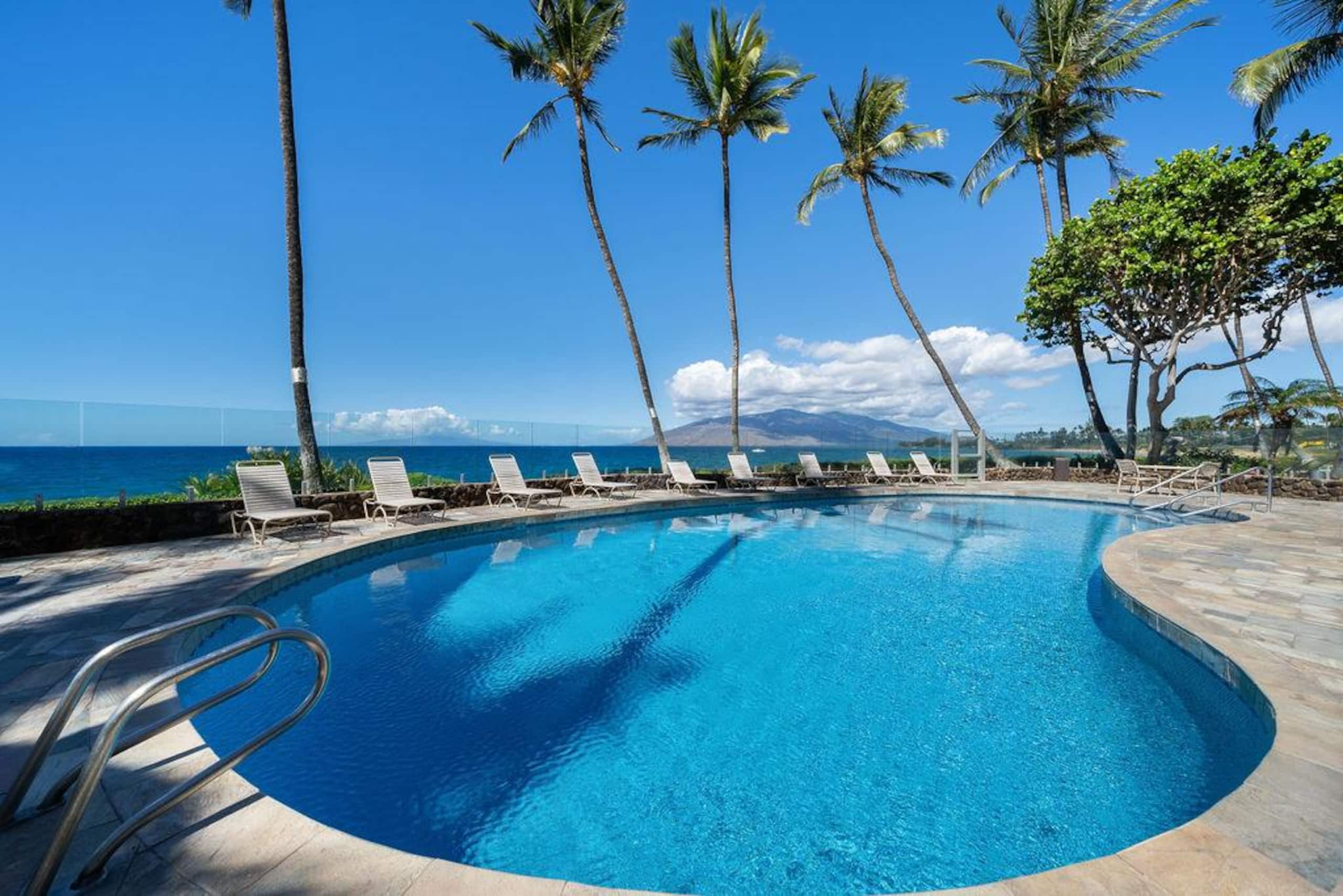 Condo in Kihei · ★4.96 · 1 bedroom · 1 bed · 1 bath - Image 9