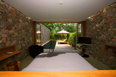 Deluxe Pool Villa - with Breakfast