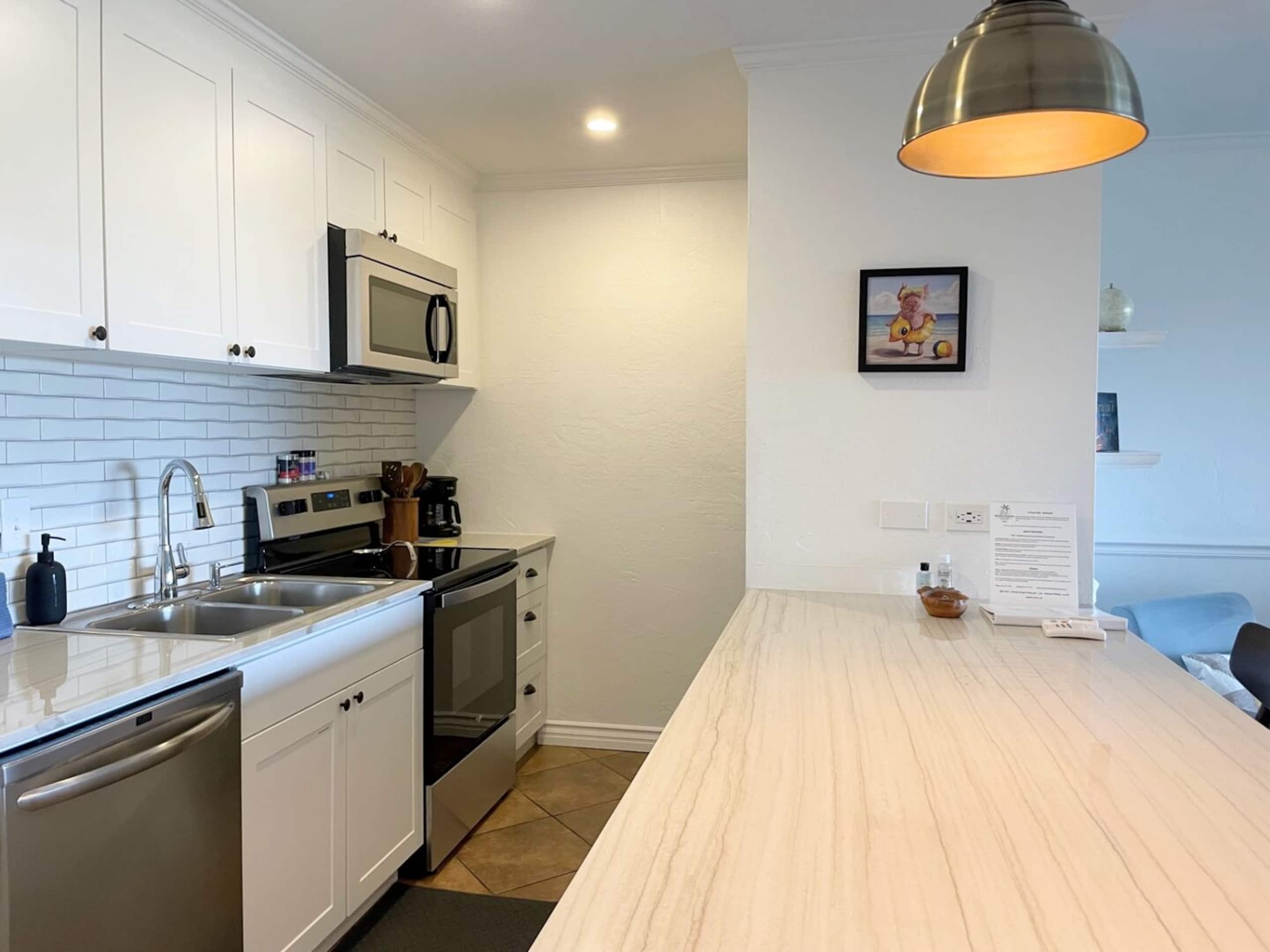 Condo in Kailua-Kona · ★4.64 · 1 bedroom · 2 beds · 1 bath - Image 10