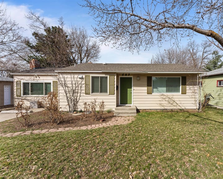 Roosevelt Home Pet Friendly W/Fenced Yard 2 miles Houses for Rent in