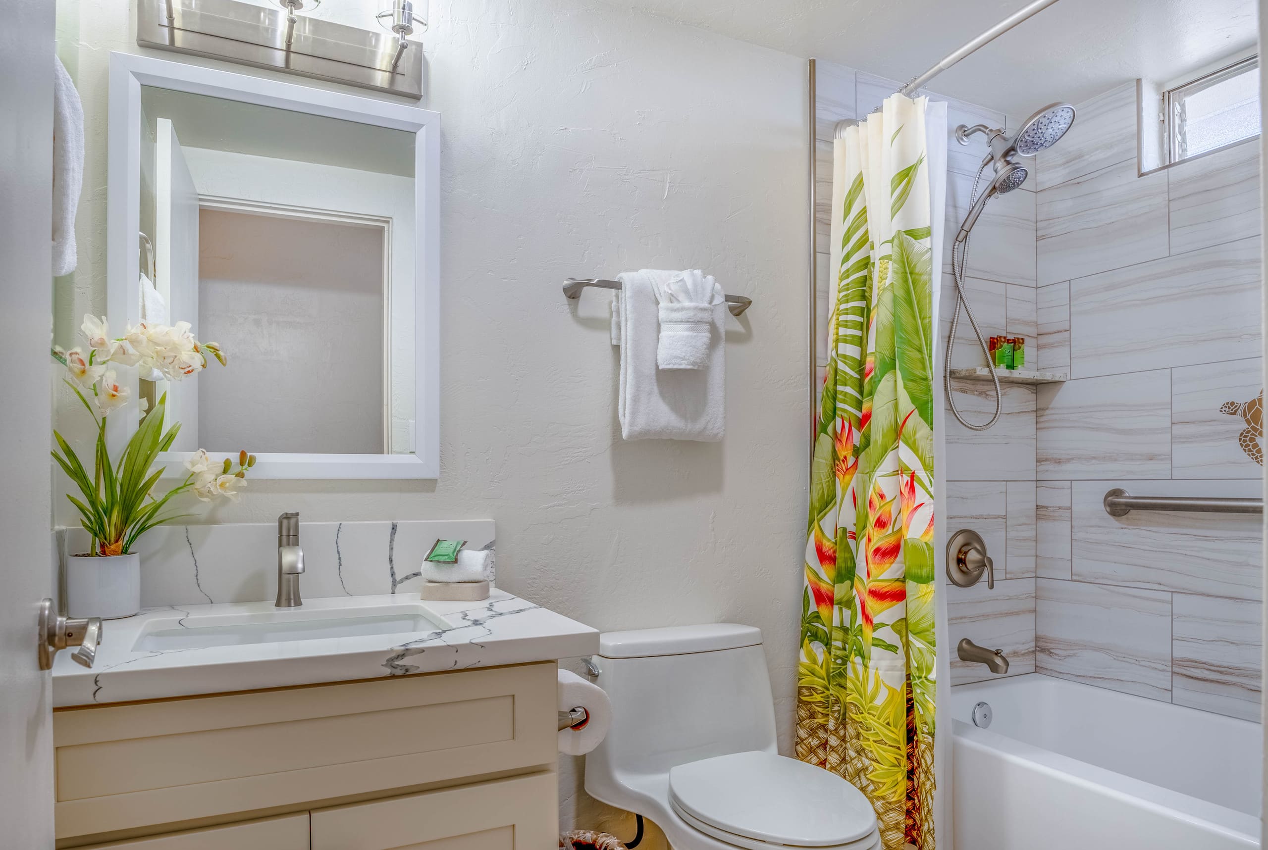 Condo in Kihei · ★4.86 · 1 bedroom · 2 beds · 2 shared baths - Image 17