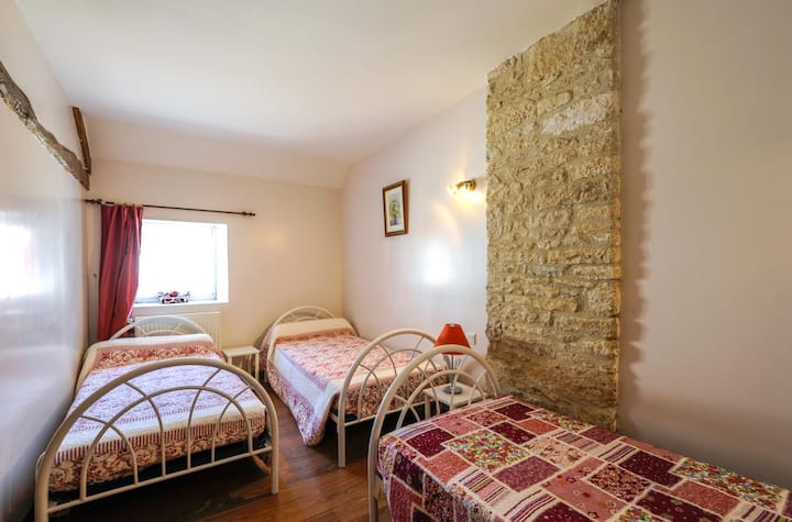 საძინებელი 3