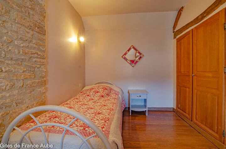 საძინებელი 2