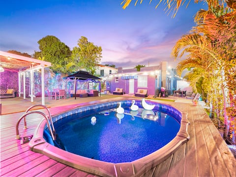Villa Ciao Bella | Sleeps 25 | Pool + Hot Tub