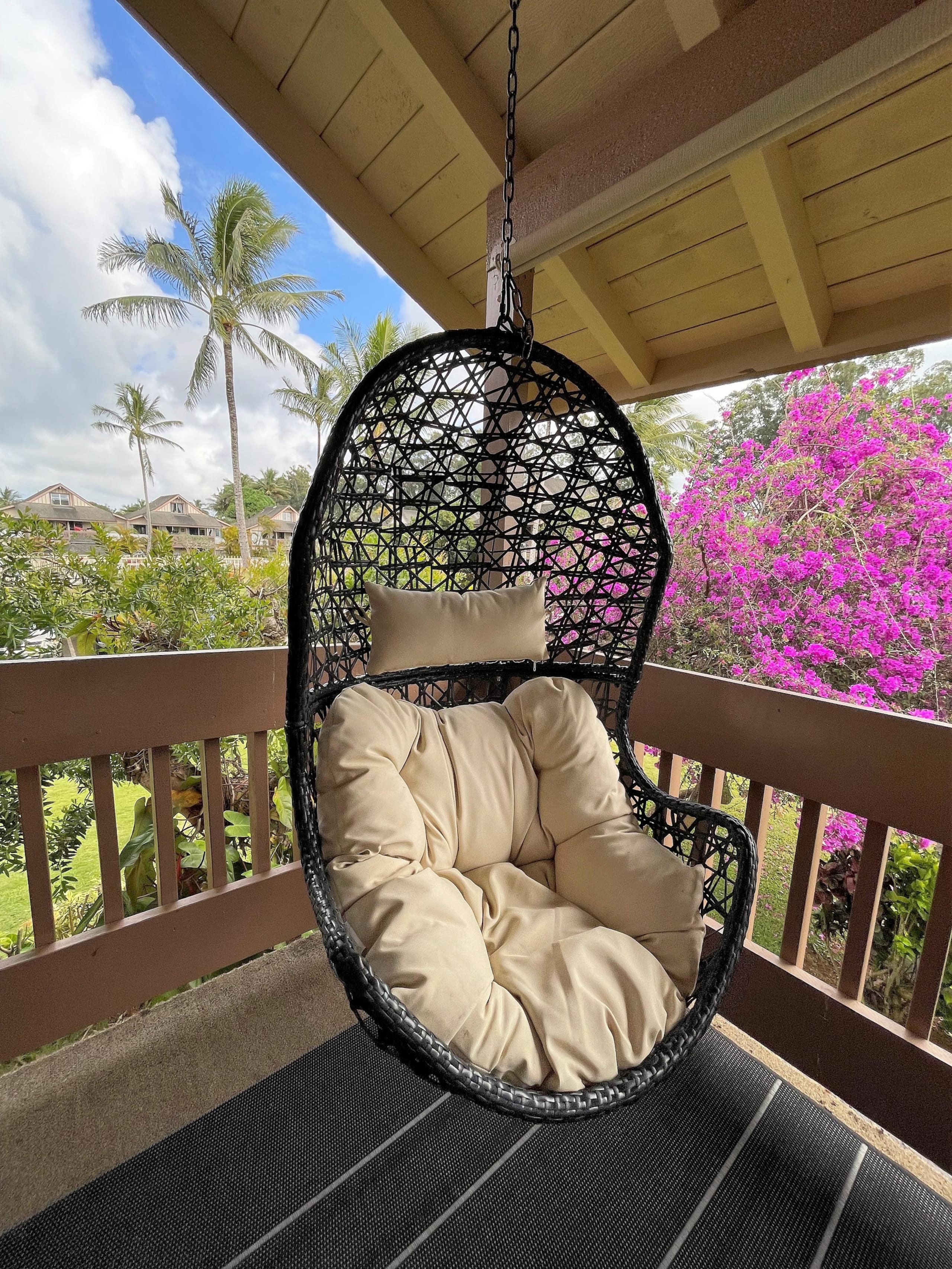 Beautiful Condo with Loft, Spacious Patio and A/C - Photo 30