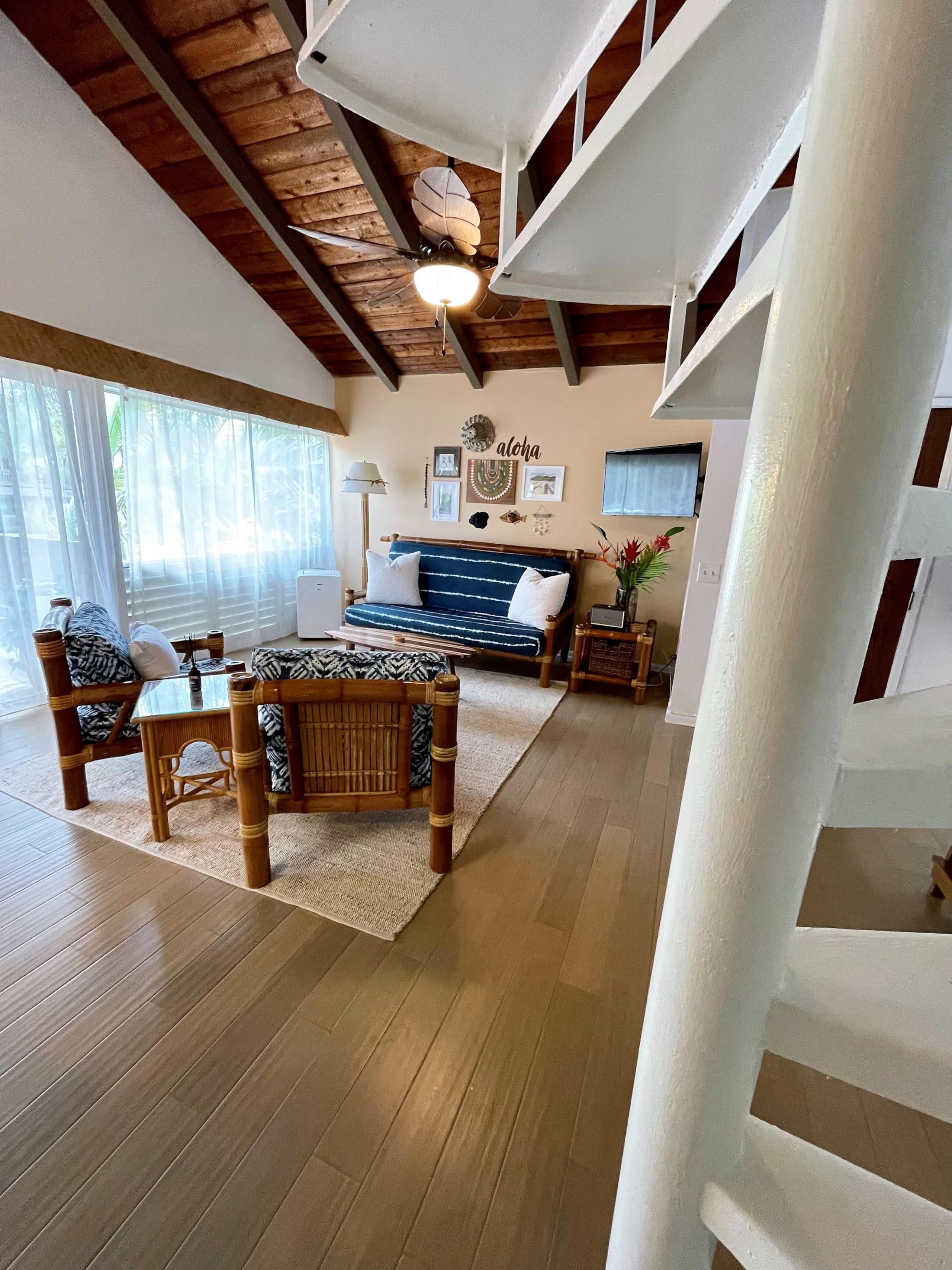 Beautiful Condo with Loft, Spacious Patio and A/C - Photo 6