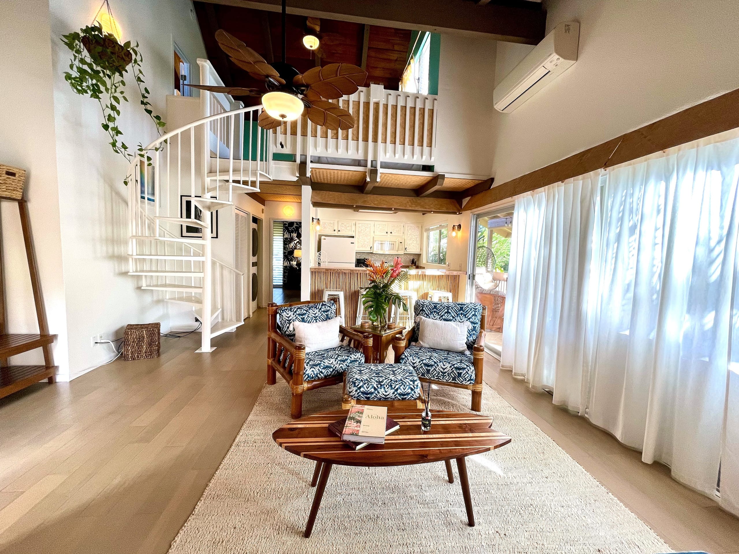 Beautiful Condo with Loft, Spacious Patio and A/C - Main photo