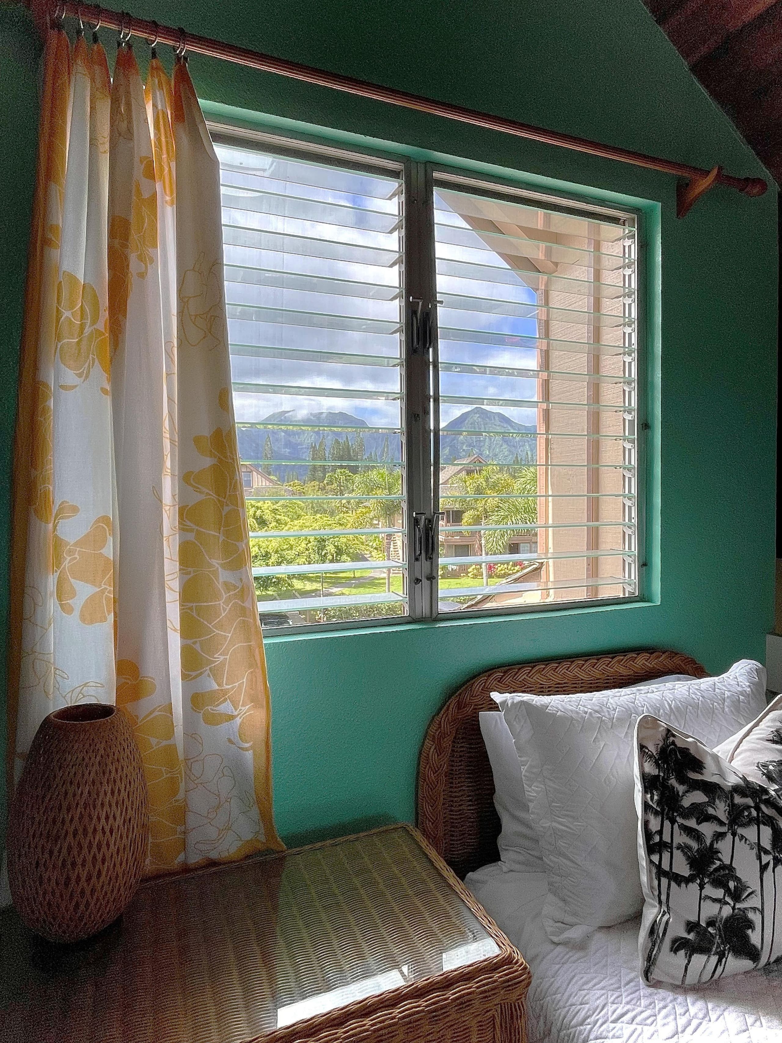 Beautiful Condo with Loft, Spacious Patio and A/C - Photo 19