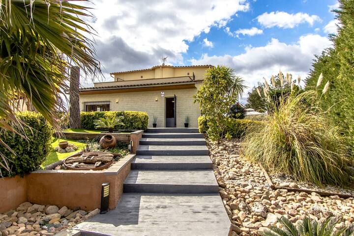 Unique Costa Brava Abode w/ train access to Bcn gallery image 5