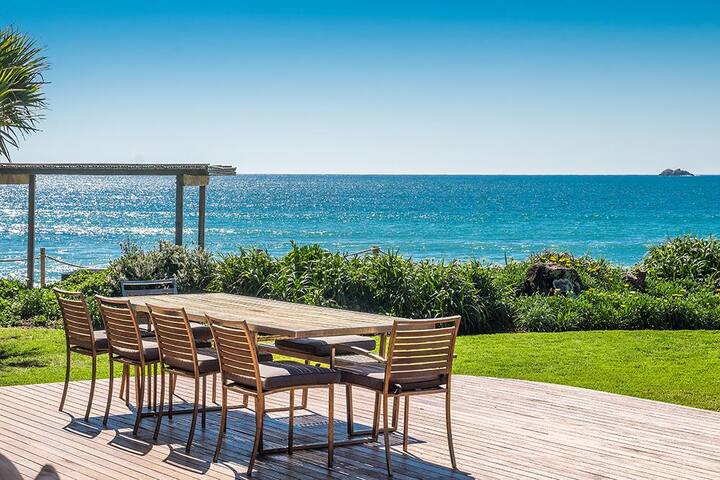 Fuller Holidays – Beachfront Childe St, Belongil