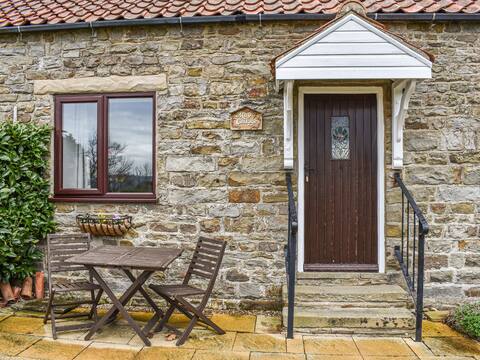 may cottage-uk38279