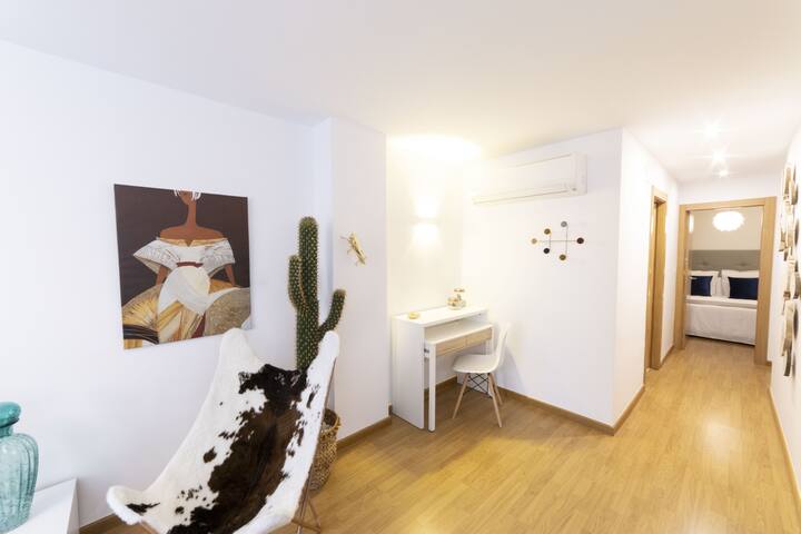 Central and cozy, perfect for getaways gallery image 5