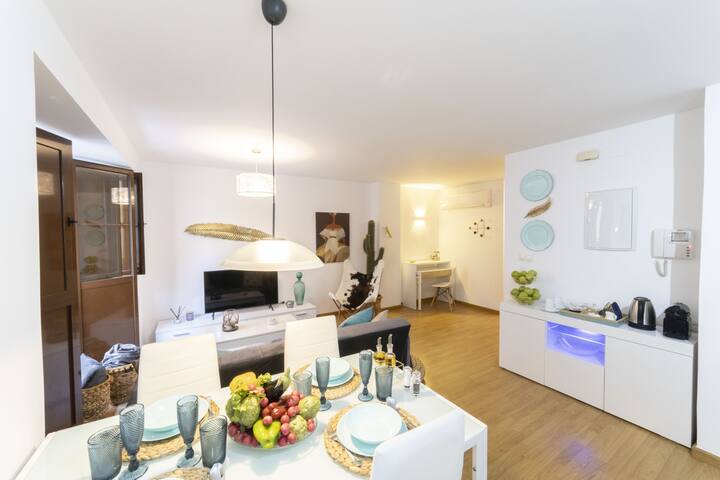 Central and cozy, perfect for getaways gallery image 3